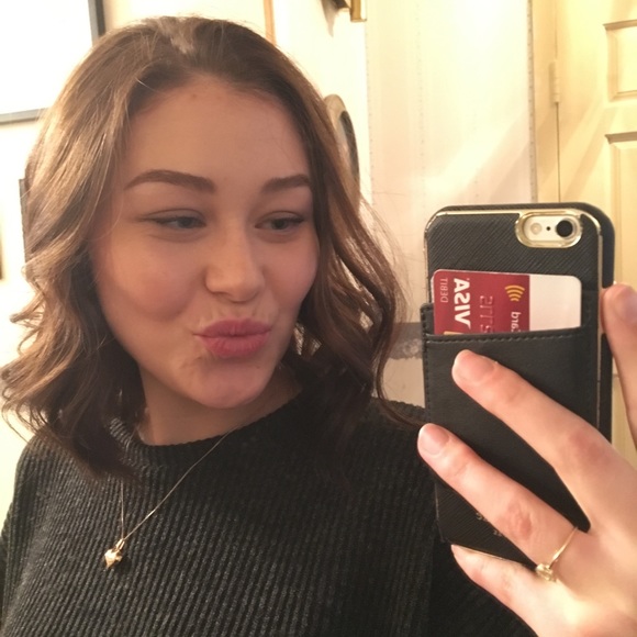 Meet your Posher, Victoria - Picture 1 of 1